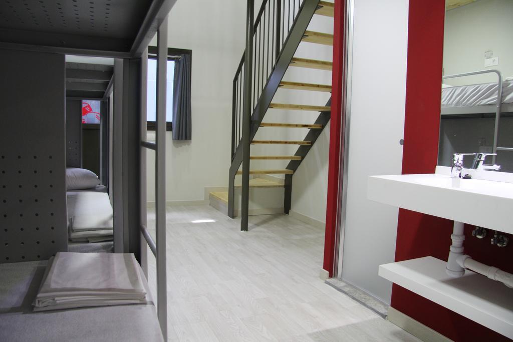 Bed 10-Bed Mixed Dormitory Room