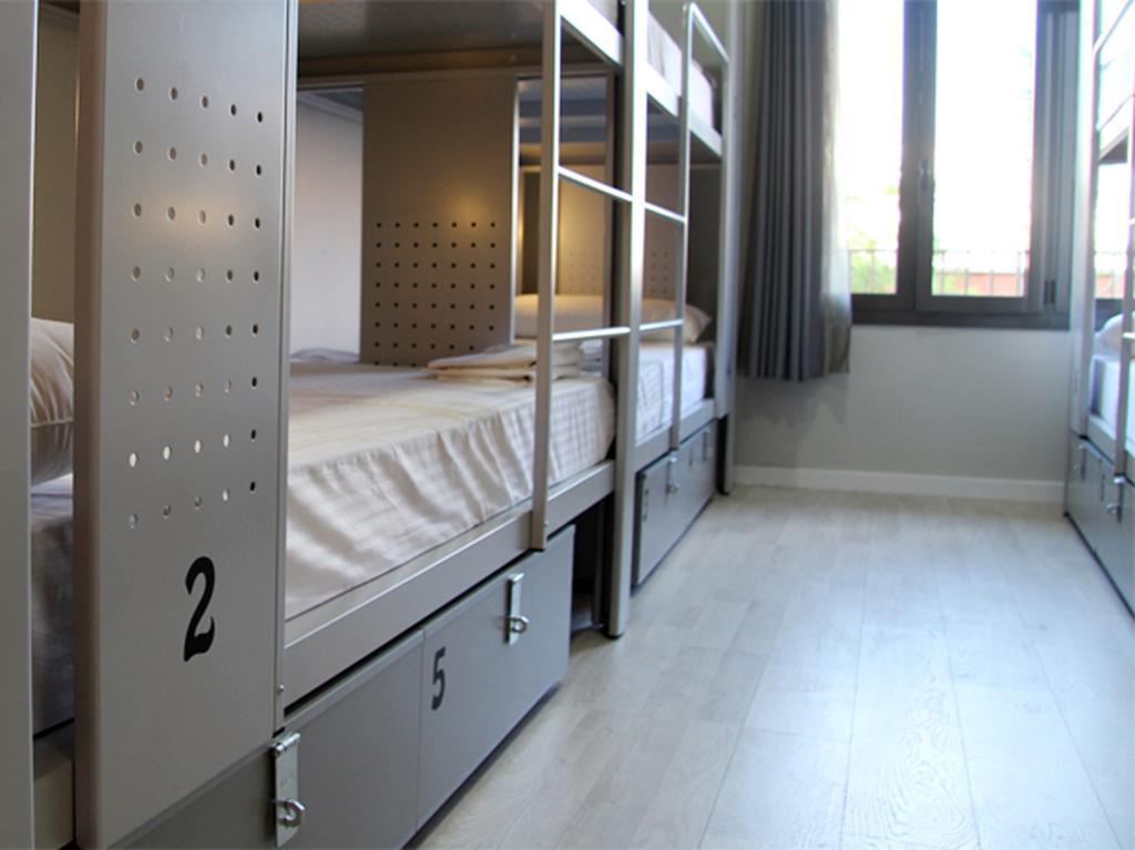 Private room 6 beds